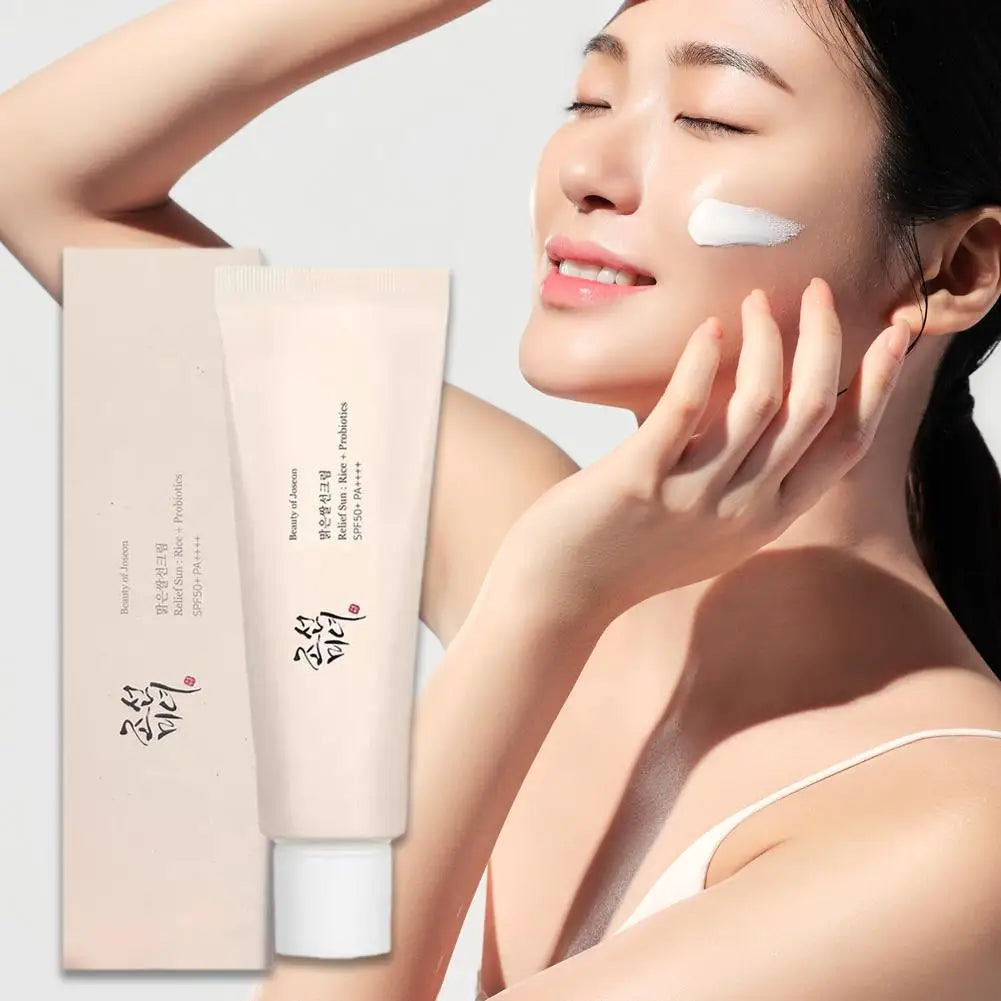 50ml Rice Sunscreen Lightweight Non-Greasy Sensitive Skin Long-Lasting Protection Effective Sun Protection Rice Sunscreen 2025