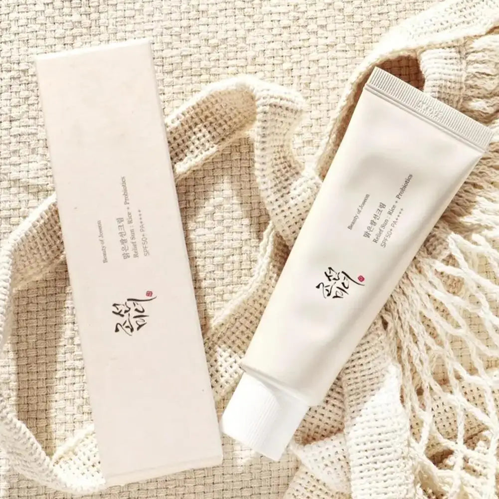 50ml Rice Sunscreen Lightweight Non-Greasy Sensitive Skin Long-Lasting Protection Effective Sun Protection Rice Sunscreen 2025